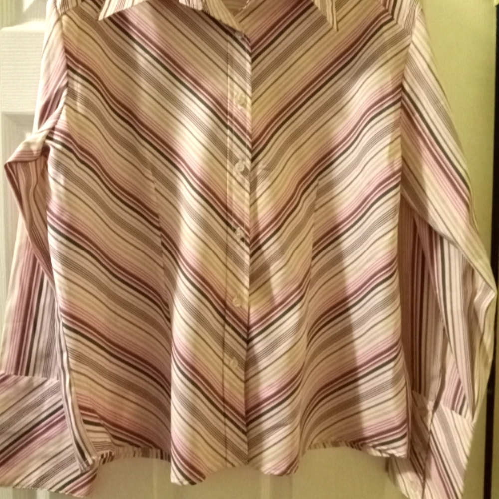 Women's brand new shirt